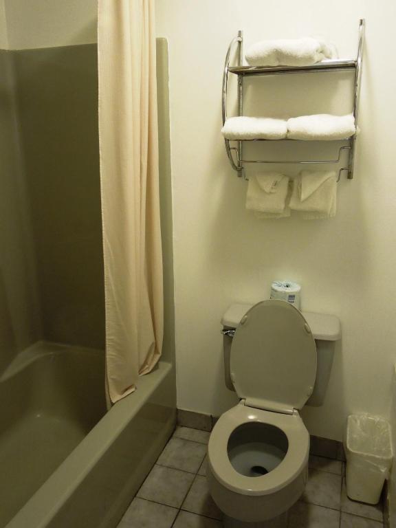 Executive Lodge Absecon Room photo
